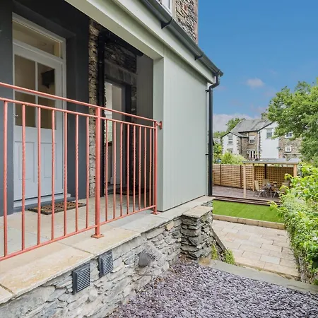 2 Bed In Windermere 78288 Casa vacanze Bowness-on-Windermere